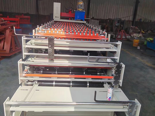 雙層壓瓦機(jī)