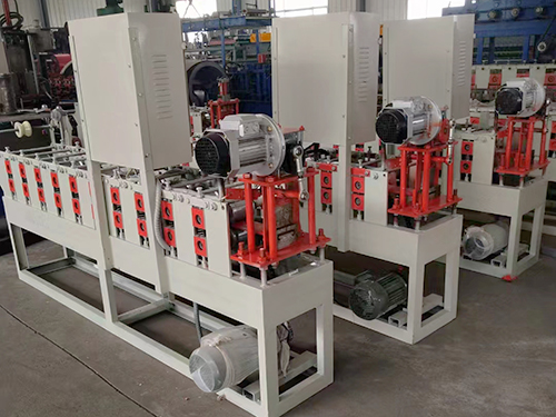 全自動(dòng)彩鋼扣板機(jī)