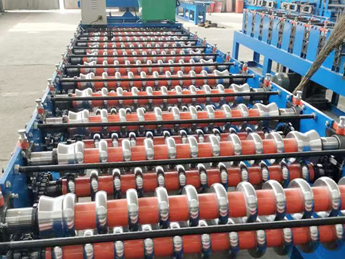 彩鋼瓦設(shè)備